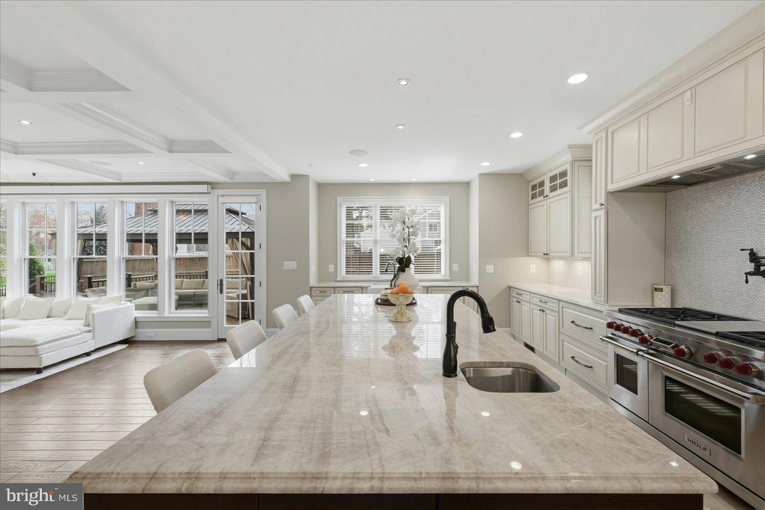 VIENNA WOODS - Residential