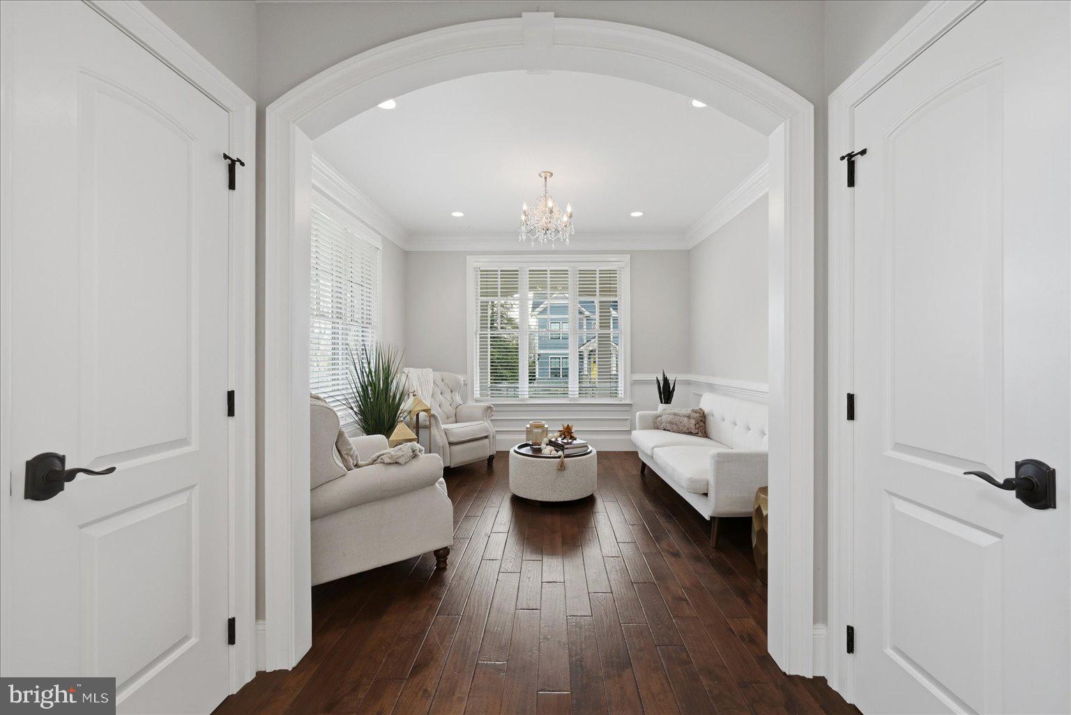 VIENNA WOODS - Residential