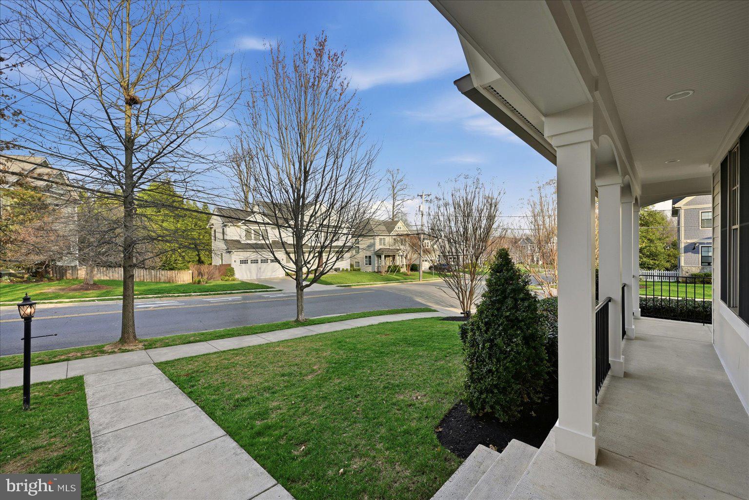 VIENNA WOODS - Residential