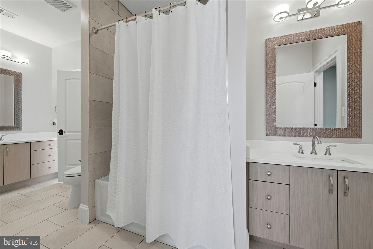 VIENNA WOODS - Residential