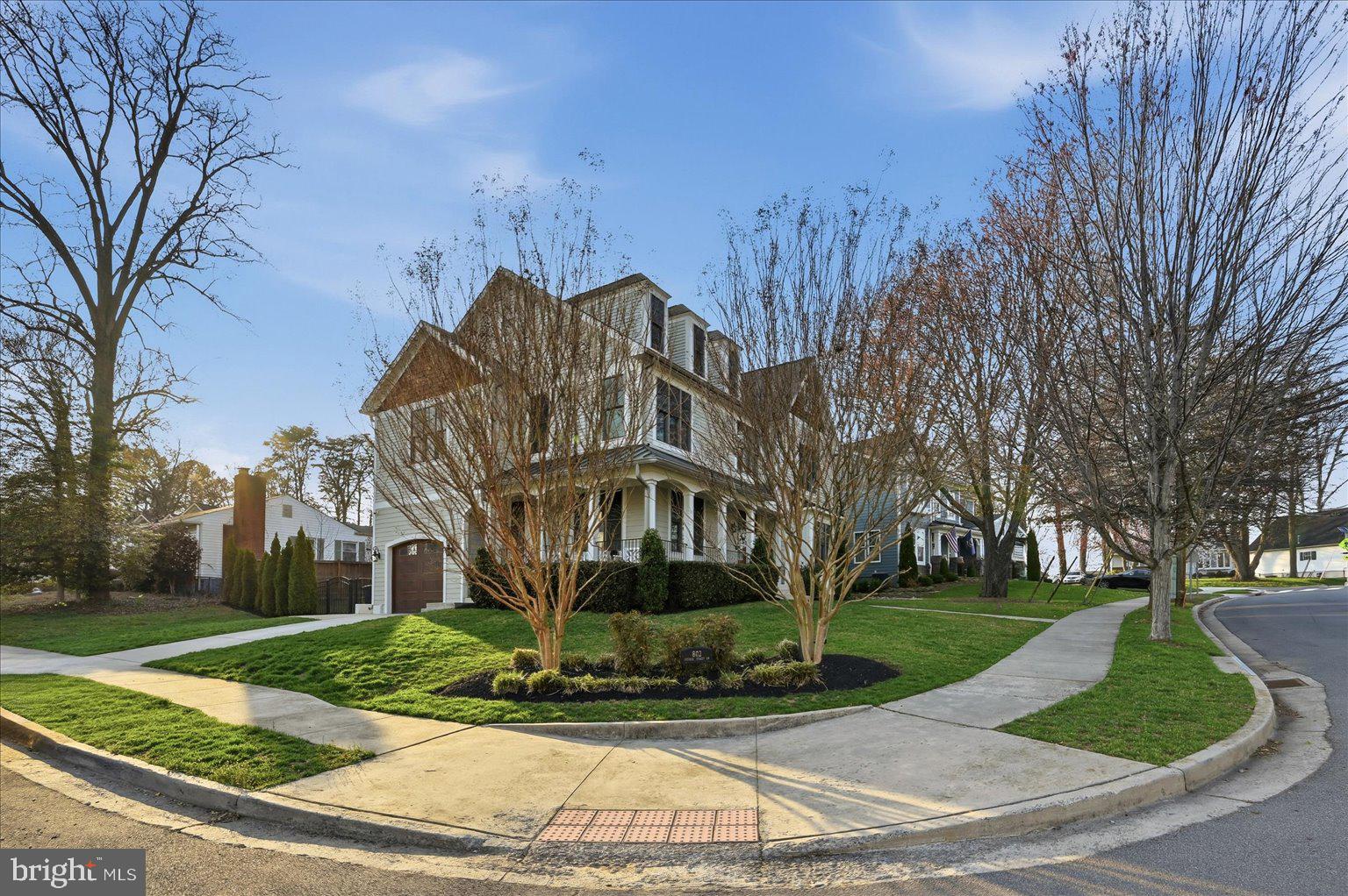 VIENNA WOODS - Residential