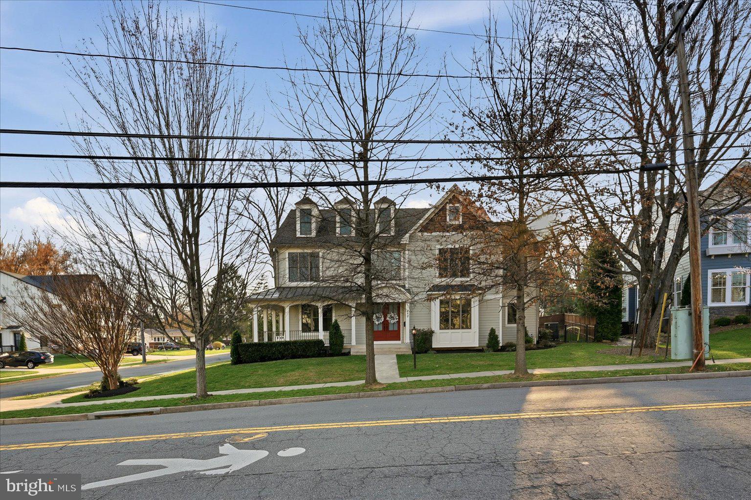 VIENNA WOODS - Residential