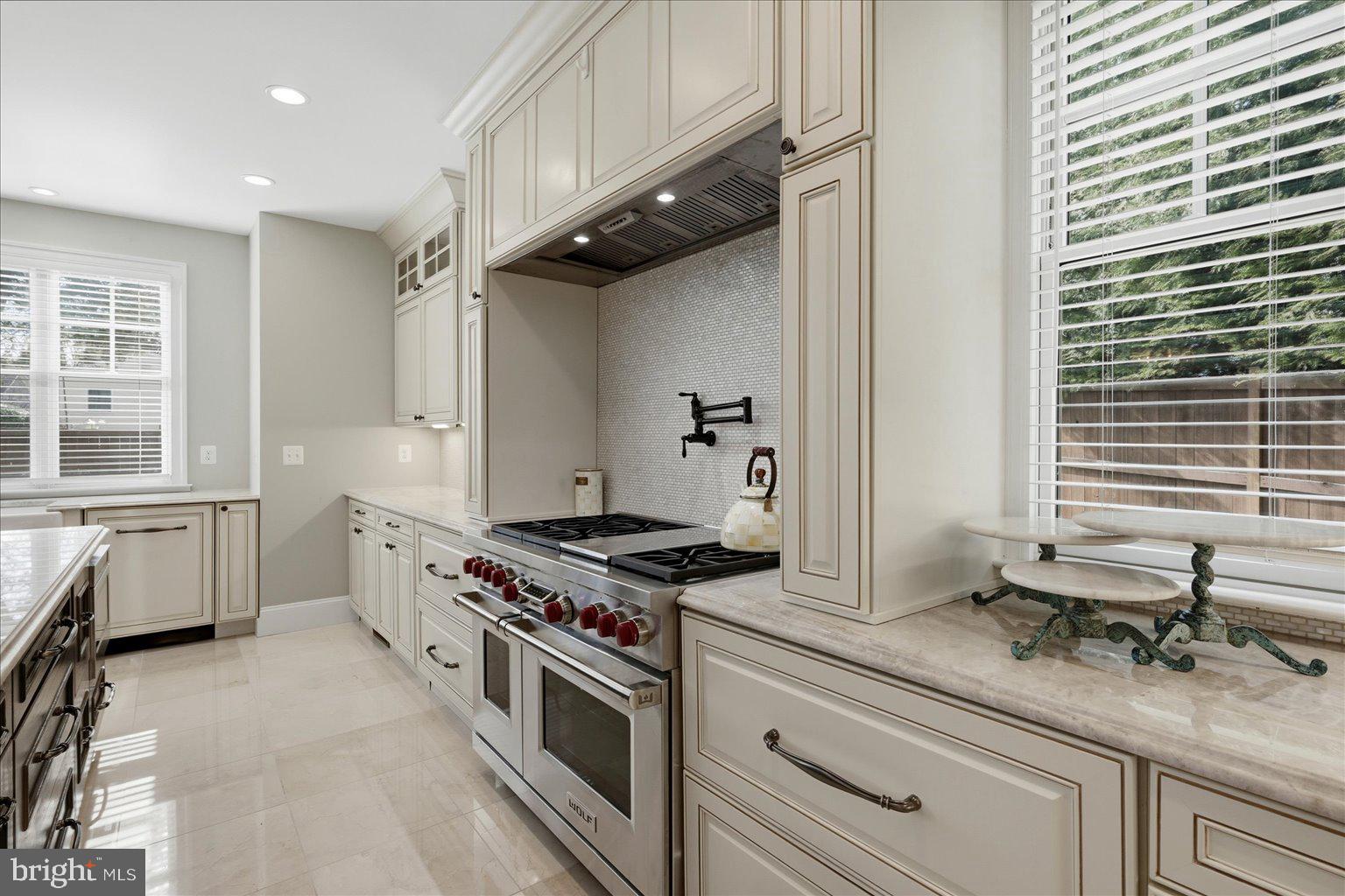 VIENNA WOODS - Residential