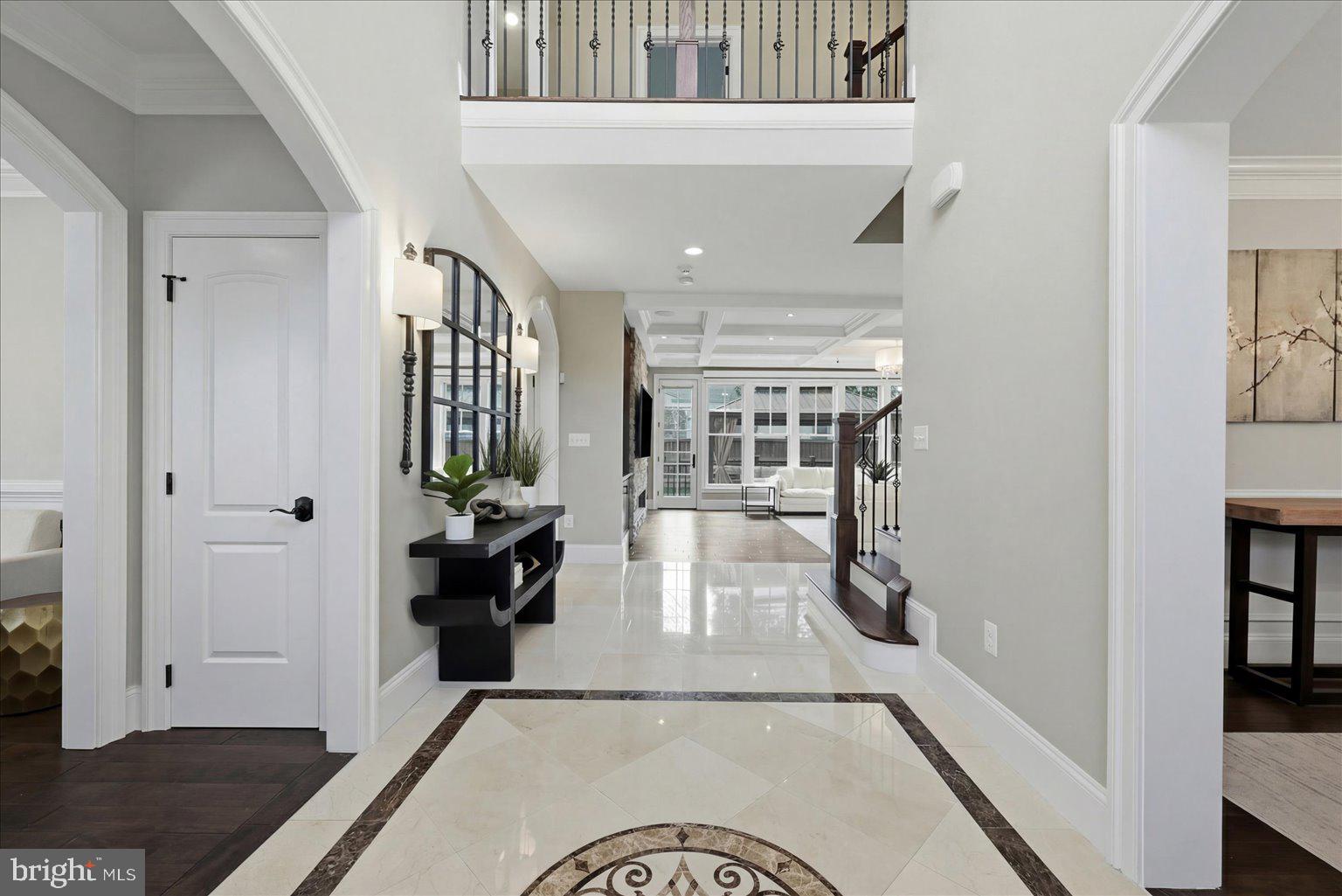 VIENNA WOODS - Residential