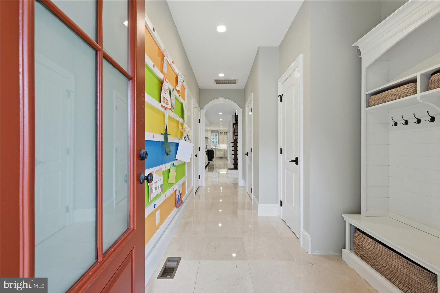 VIENNA WOODS - Residential