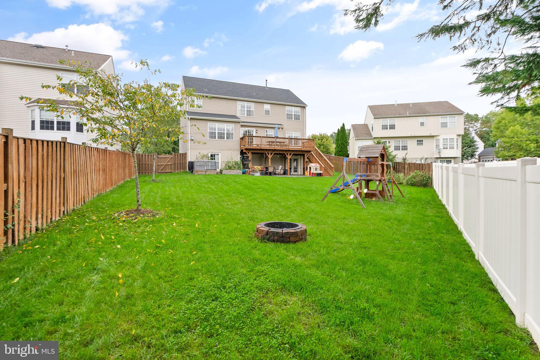 FOXBOROUGH - Residential