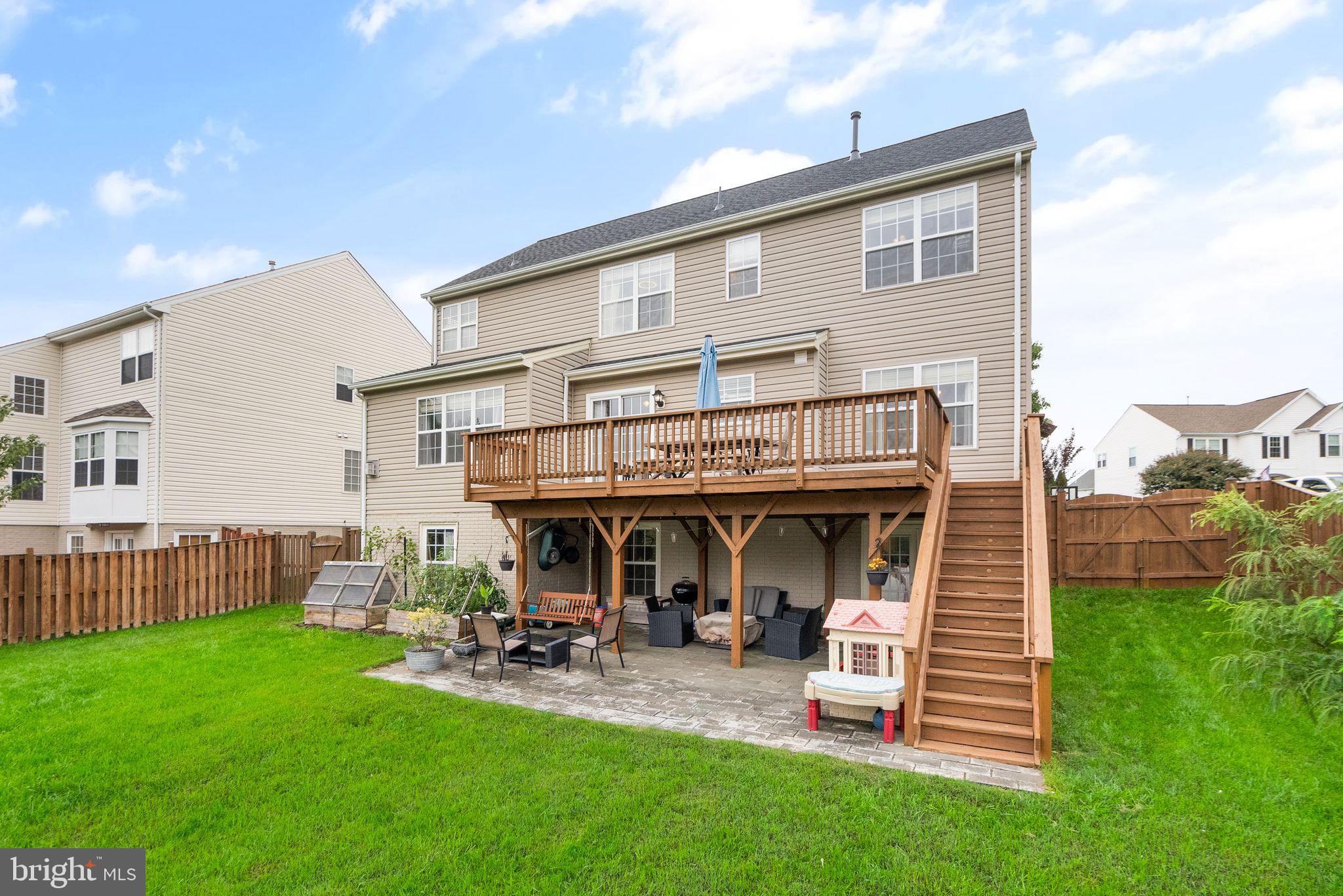 FOXBOROUGH - Residential