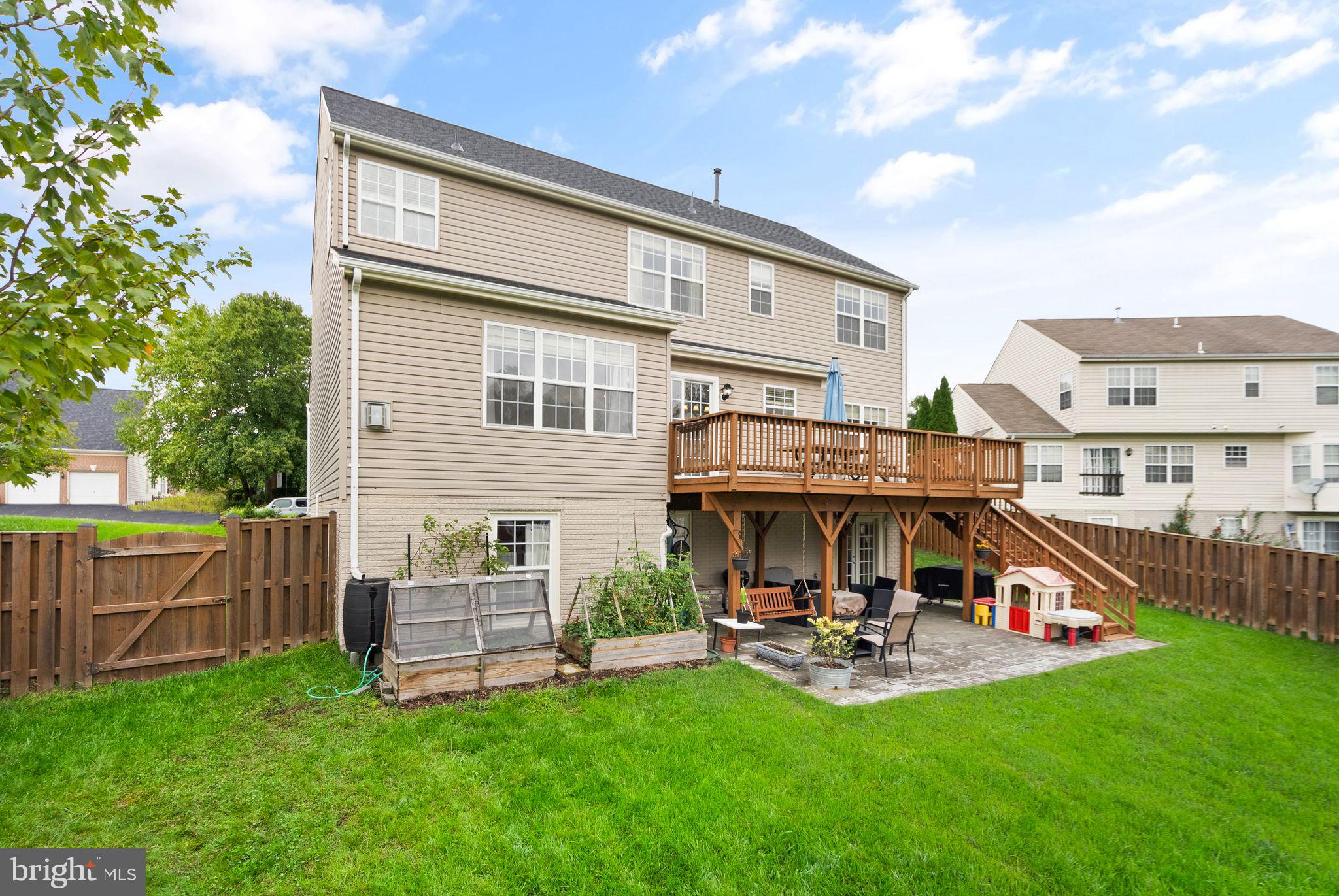 FOXBOROUGH - Residential