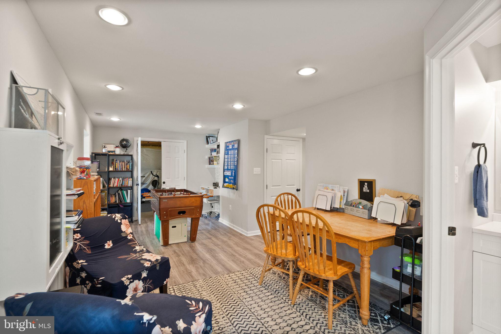 FOXBOROUGH - Residential