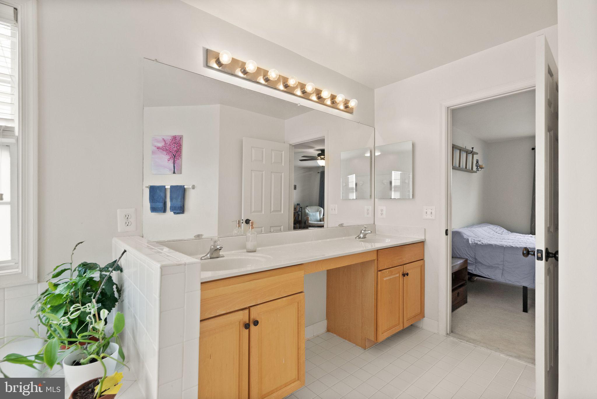 FOXBOROUGH - Residential