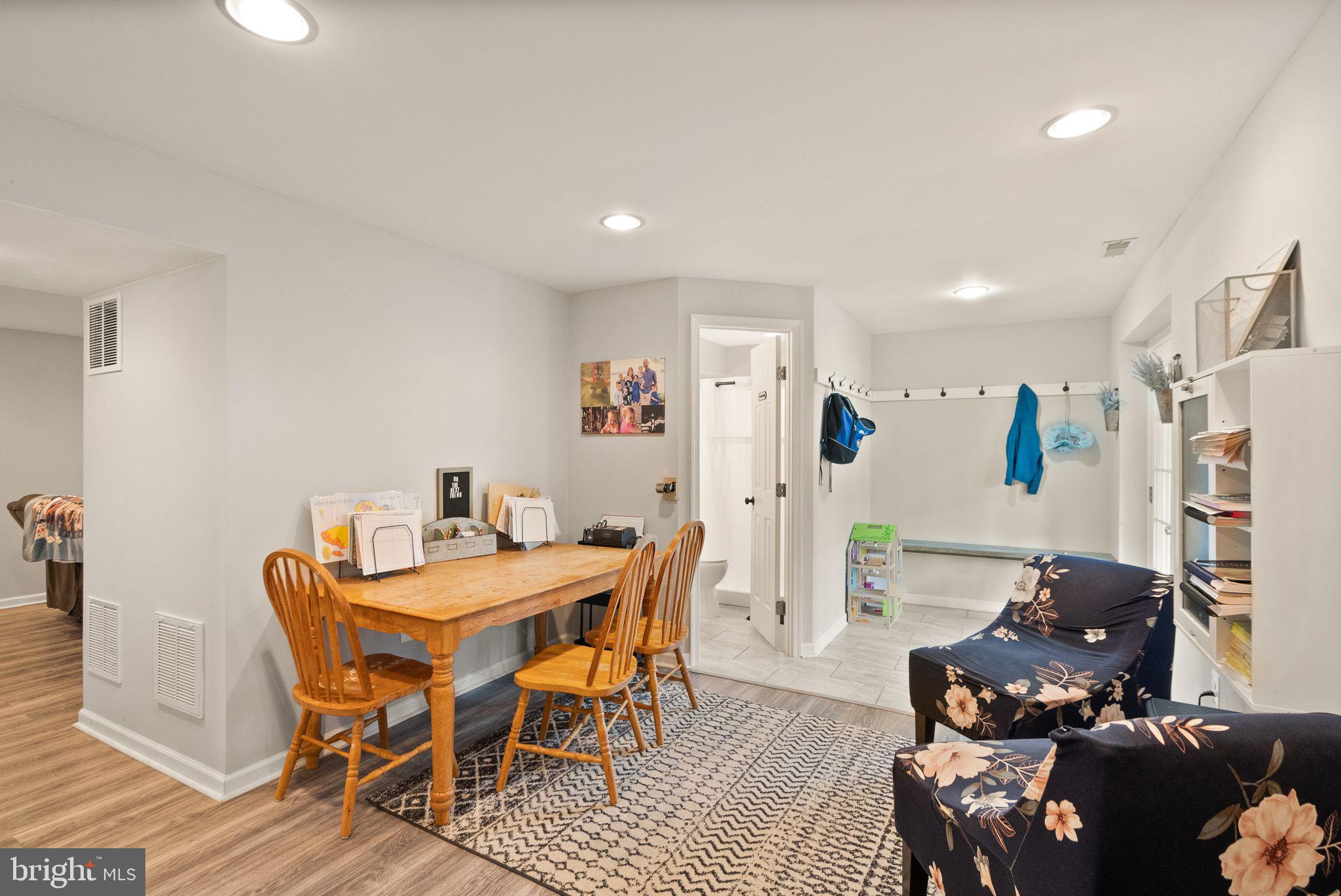 FOXBOROUGH - Residential