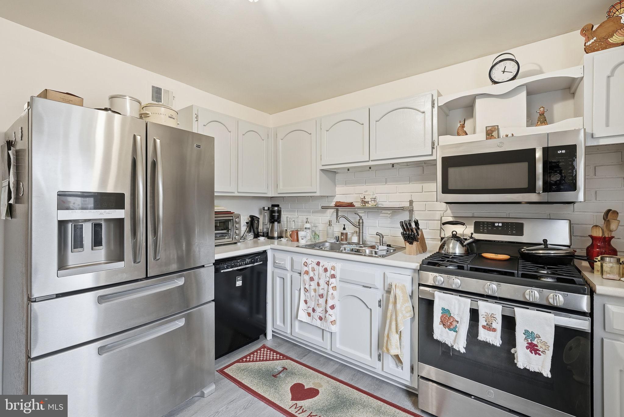 DALE CITY - Residential