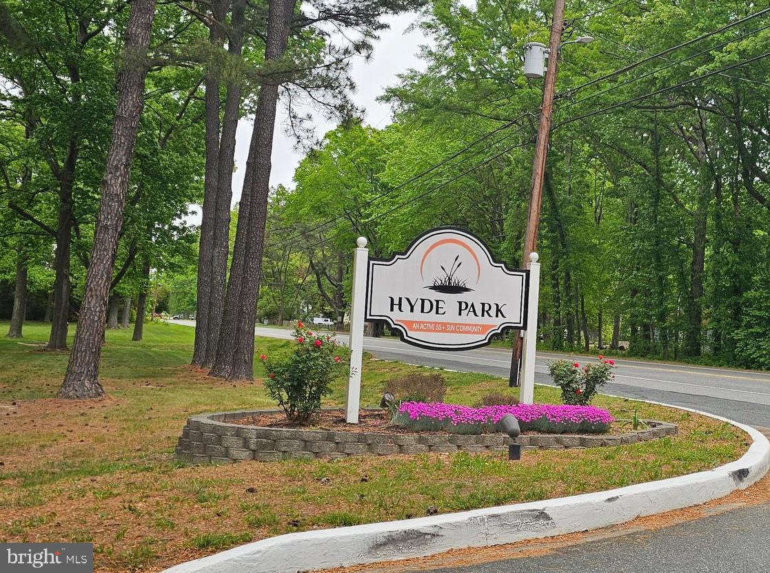 HYDE PARK - Residential