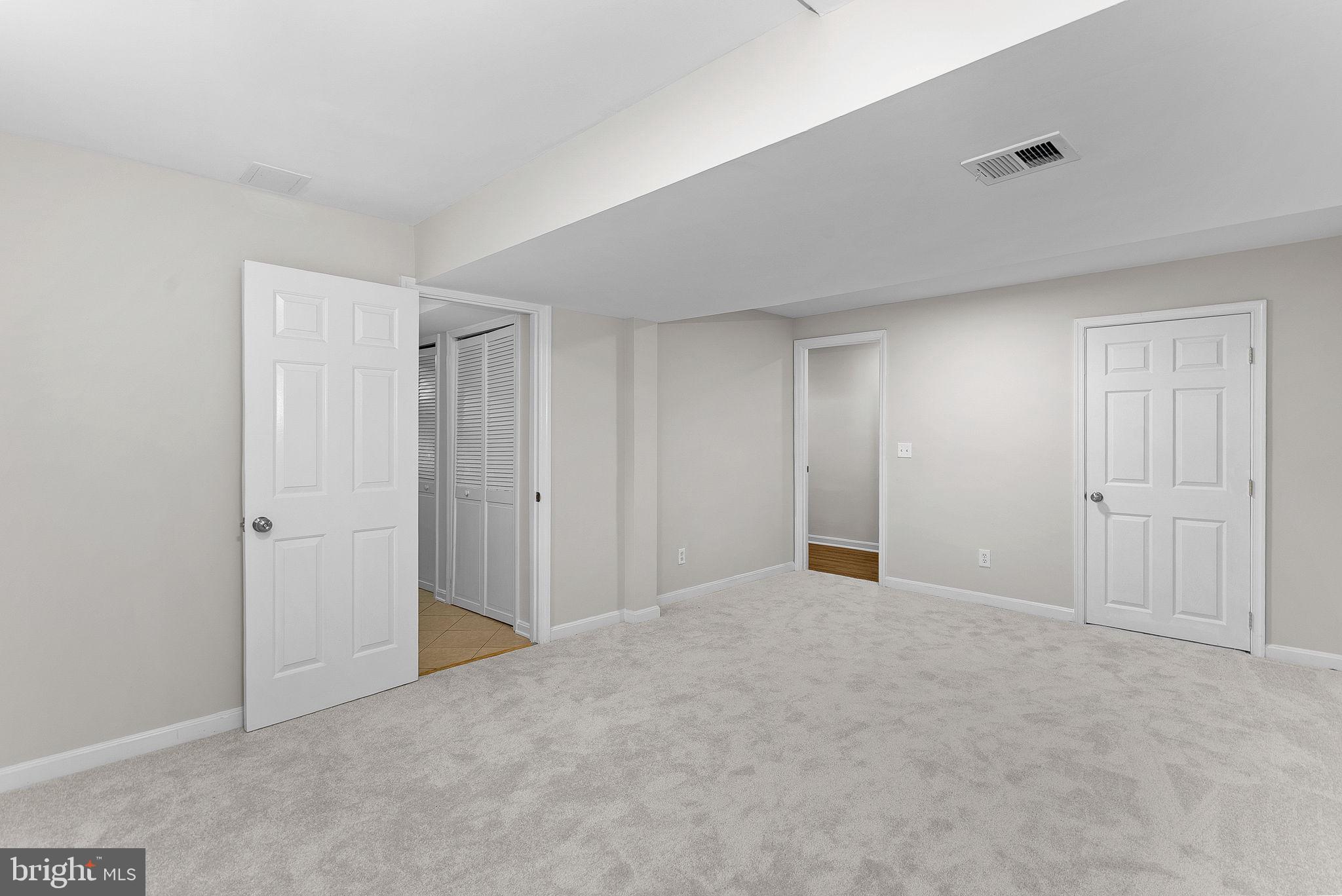 COUNTRYSIDE - Residential