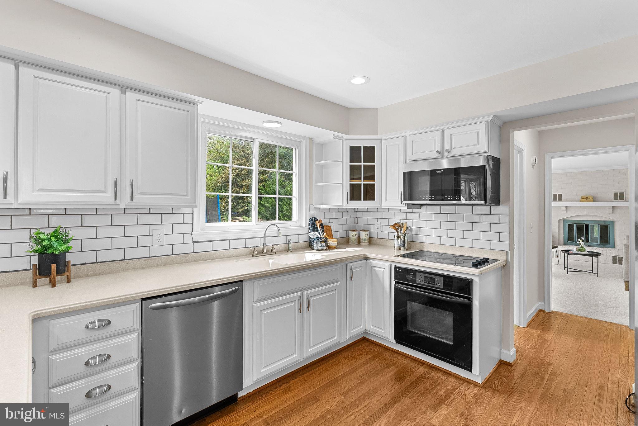 COUNTRYSIDE - Residential