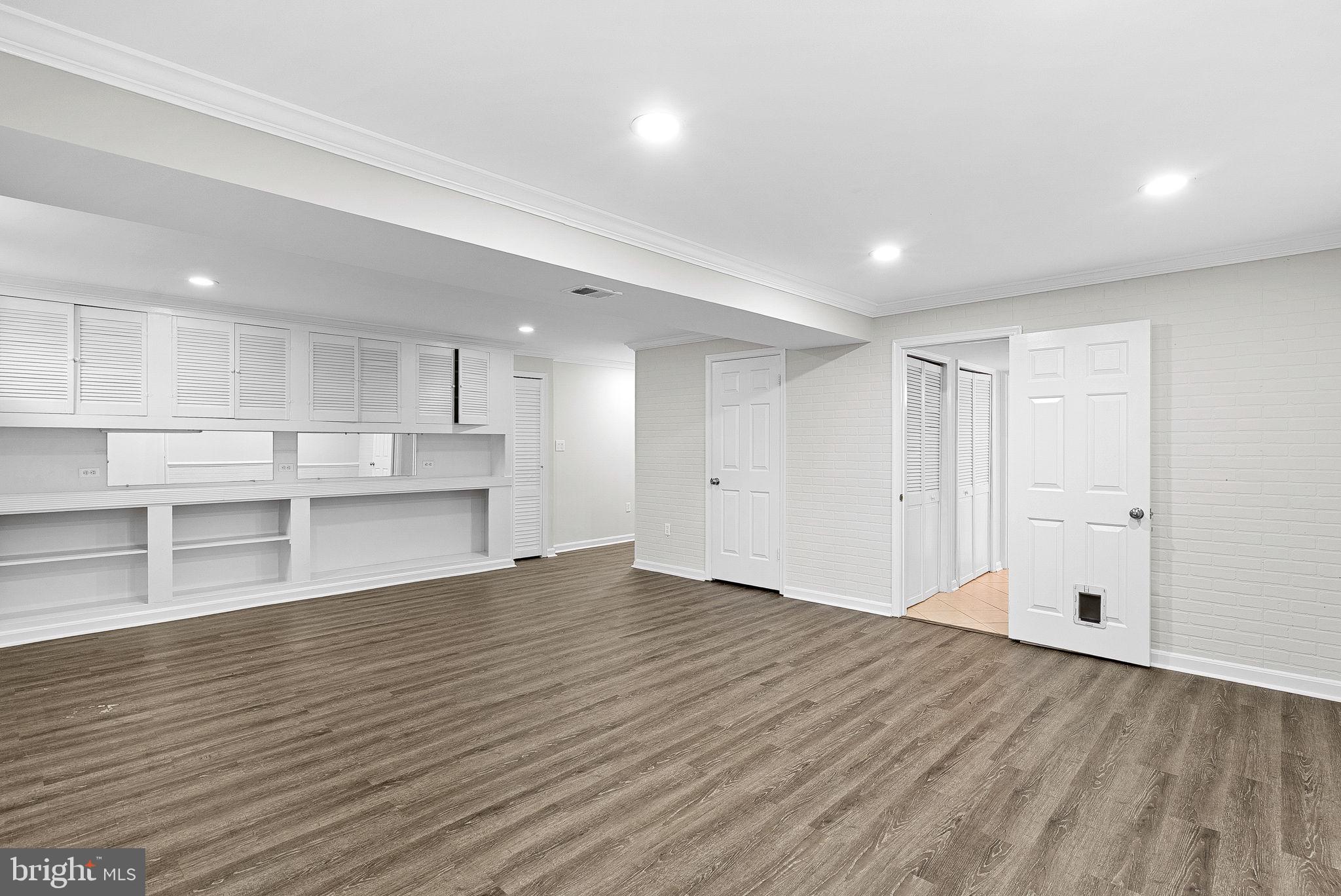 COUNTRYSIDE - Residential