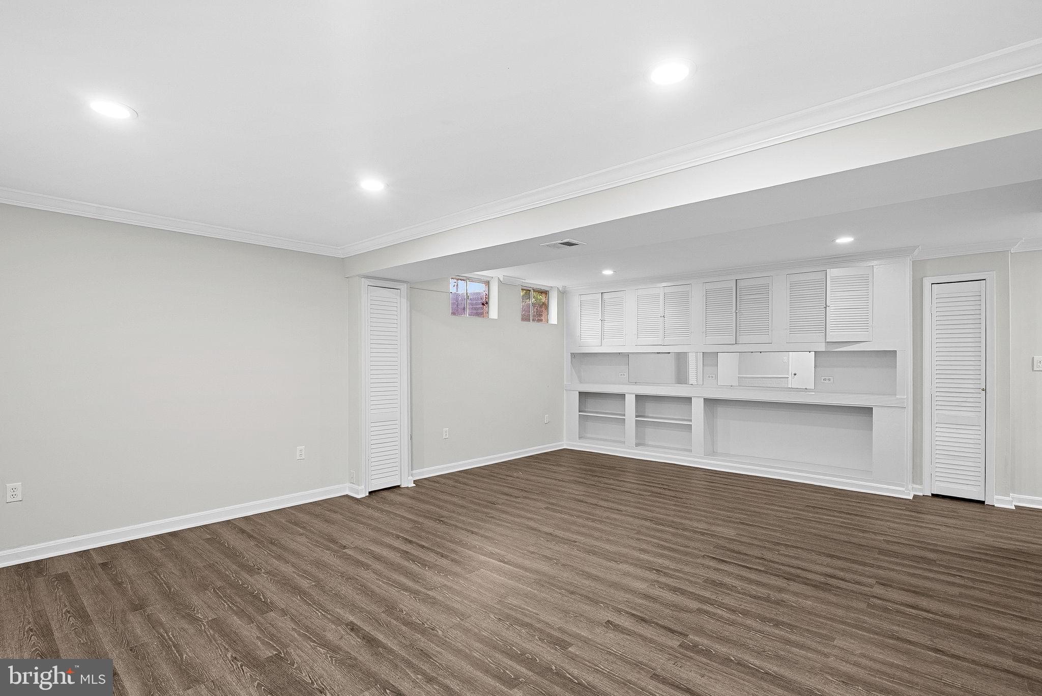 COUNTRYSIDE - Residential