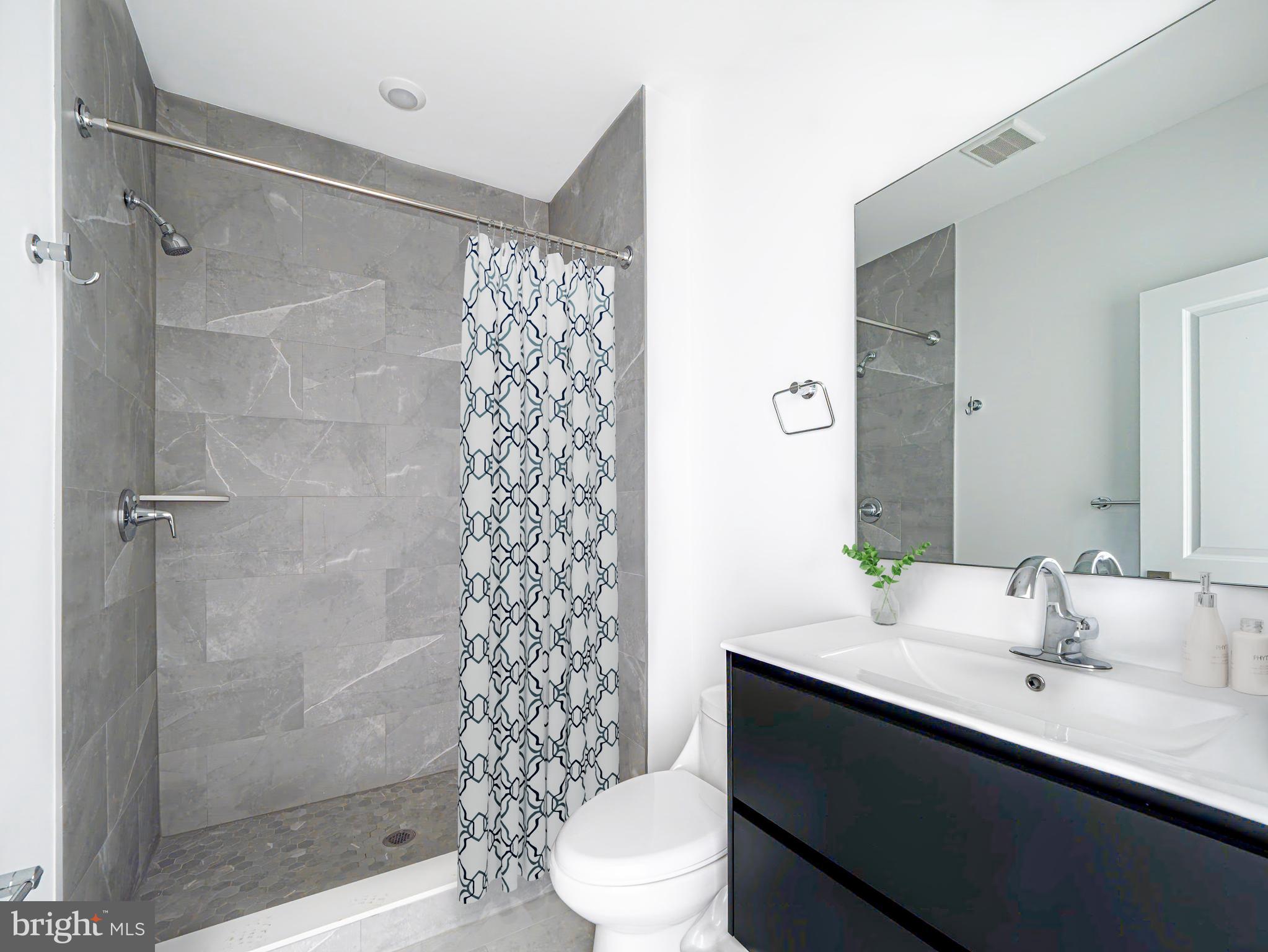 2403-2407 W THOMPSON STREET 1