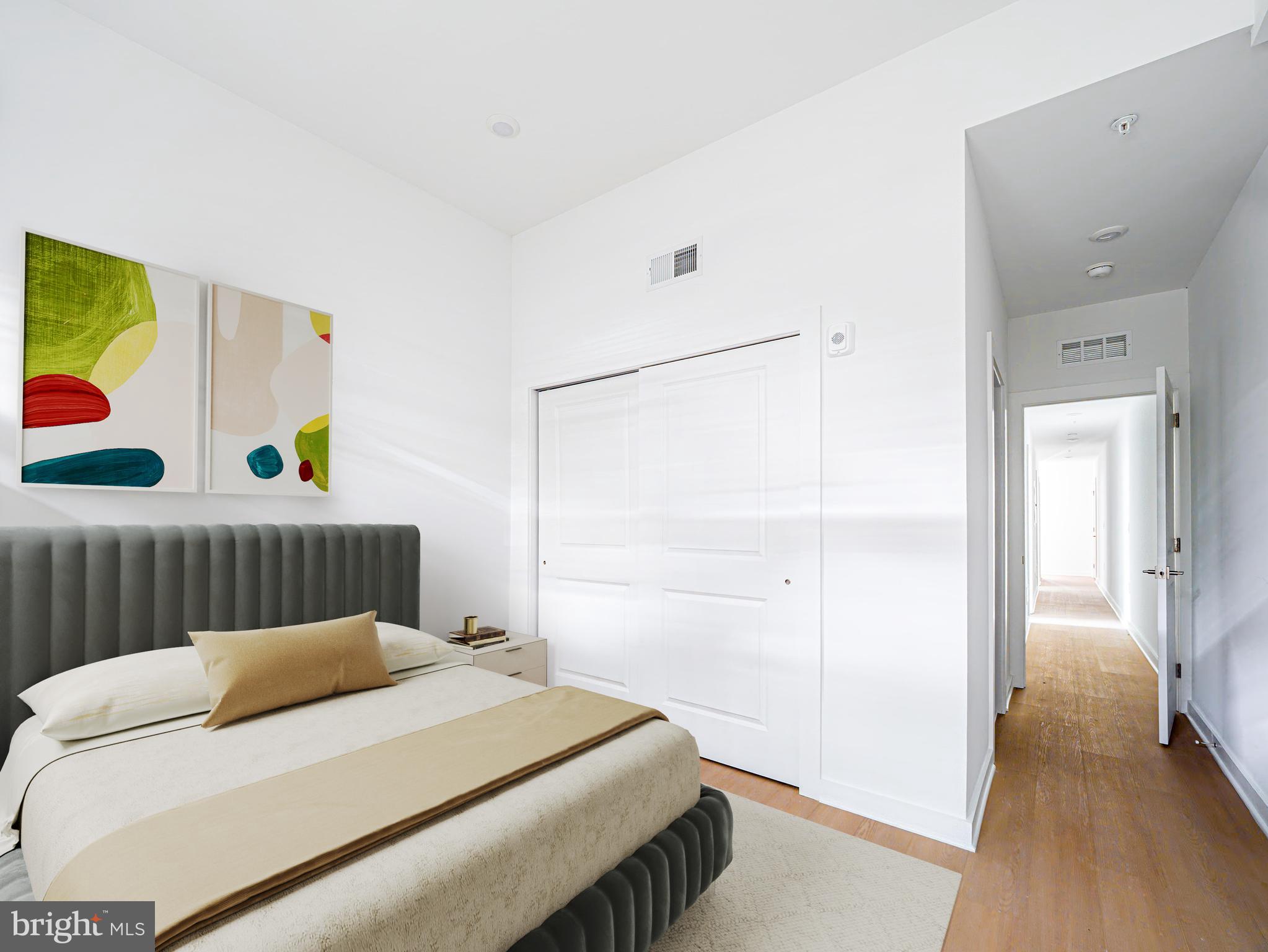 2403-2407 W THOMPSON STREET 1