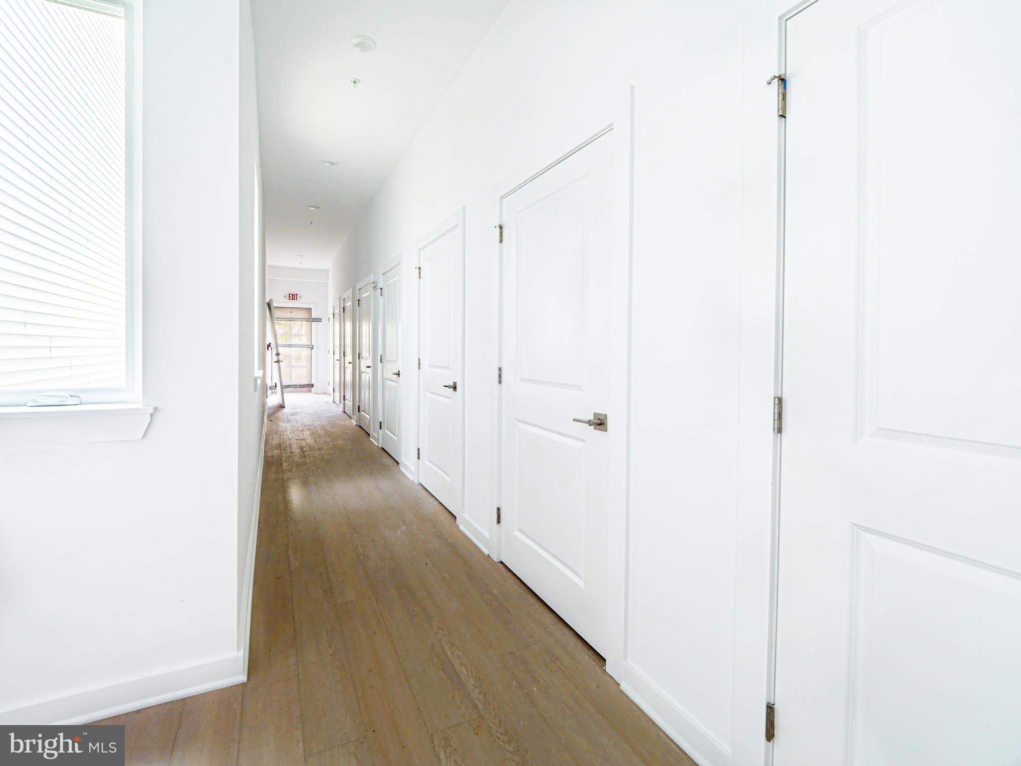 2403-2407 W THOMPSON STREET 1