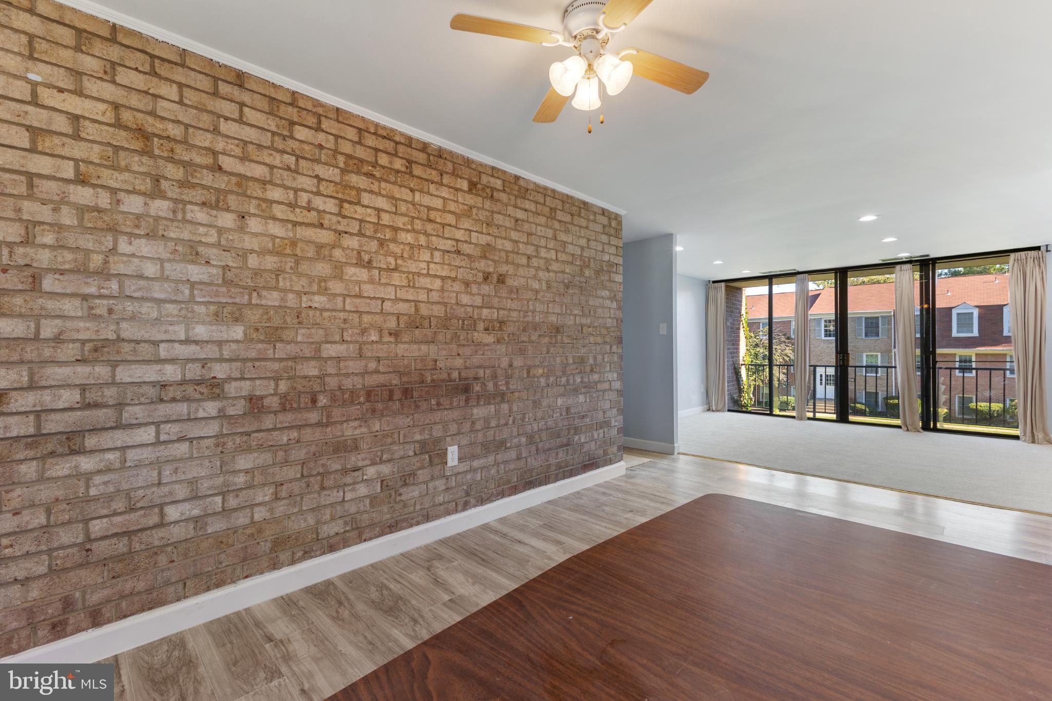 DIAMOND FARM - Residential