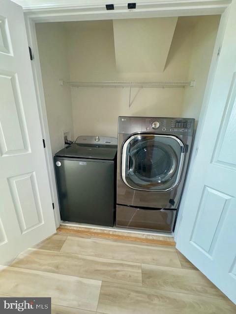 LAKESIDE - Residential