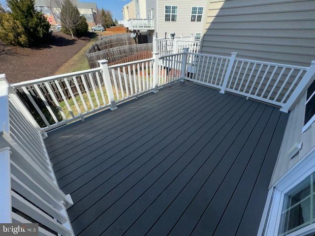 LAKESIDE - Residential