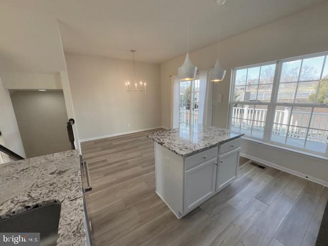 LAKESIDE - Residential