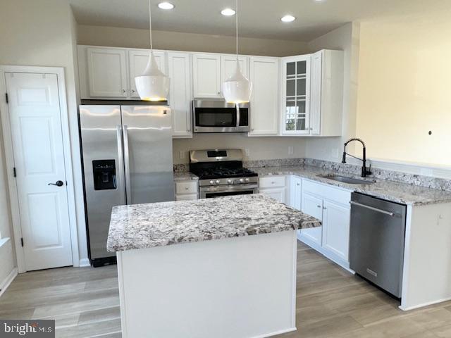 LAKESIDE - Residential