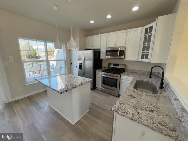 LAKESIDE - Residential