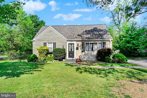 Homes For Sale - 1716 Glenside Drive<br/> HARRISBURG, PA 17109