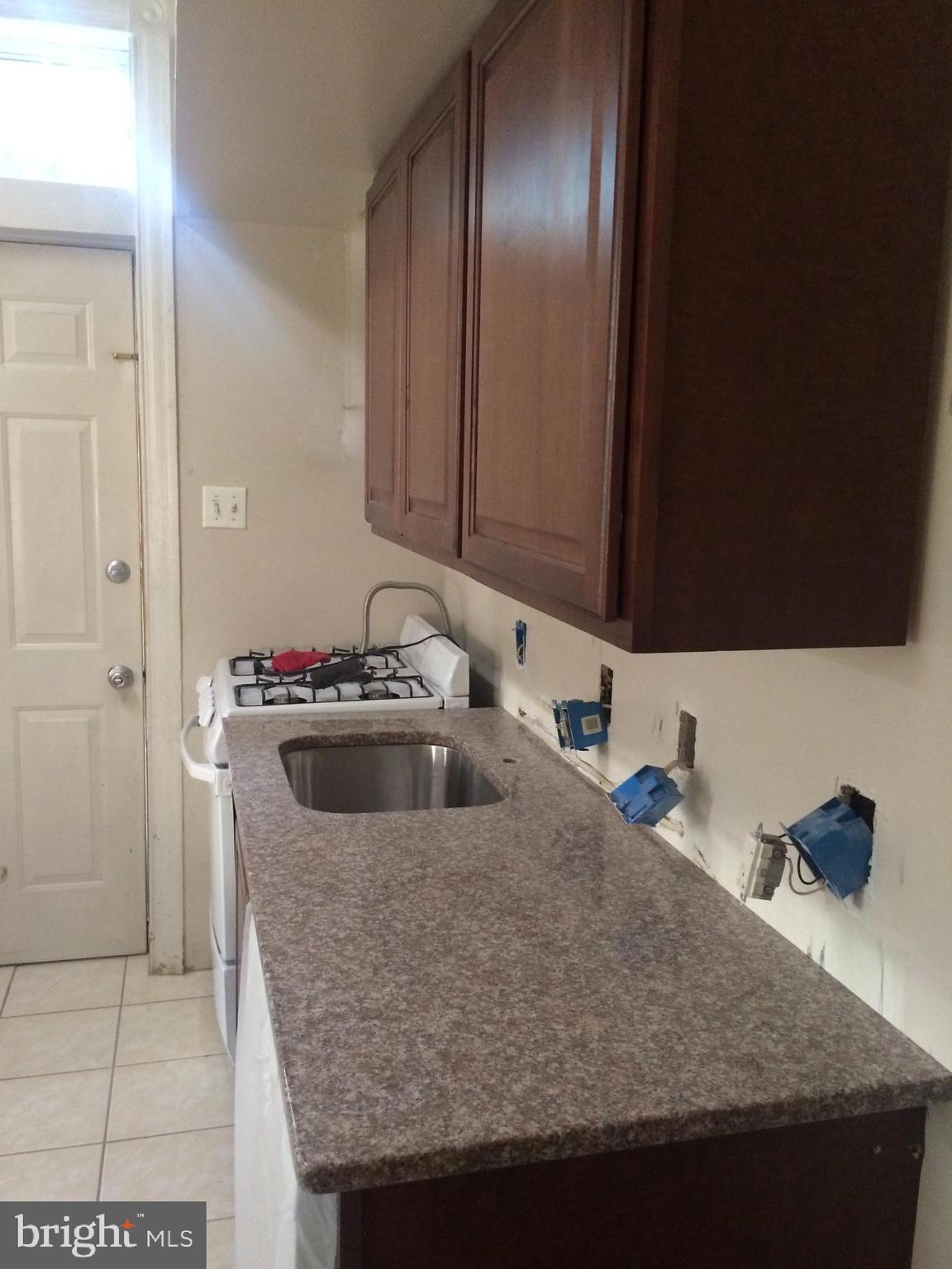 ROXBOROUGH - Residential Lease