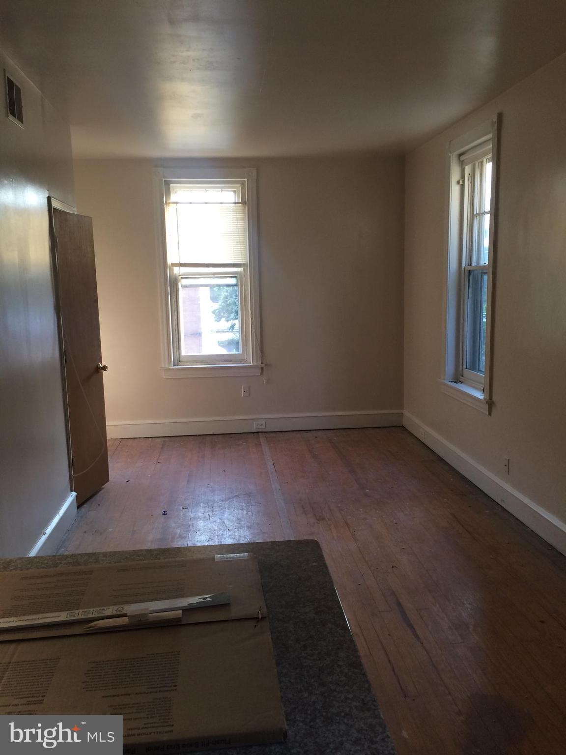 ROXBOROUGH - Residential Lease