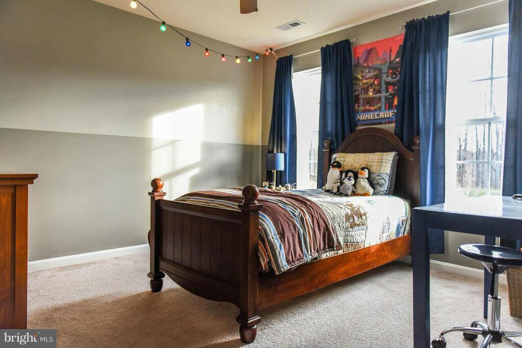 BEN OAKS - Residential