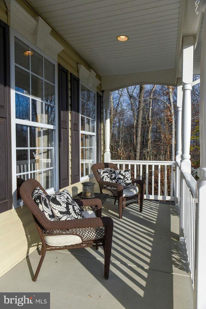 BEN OAKS - Residential