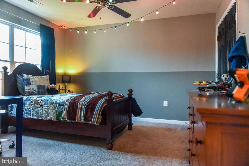 BEN OAKS - Residential