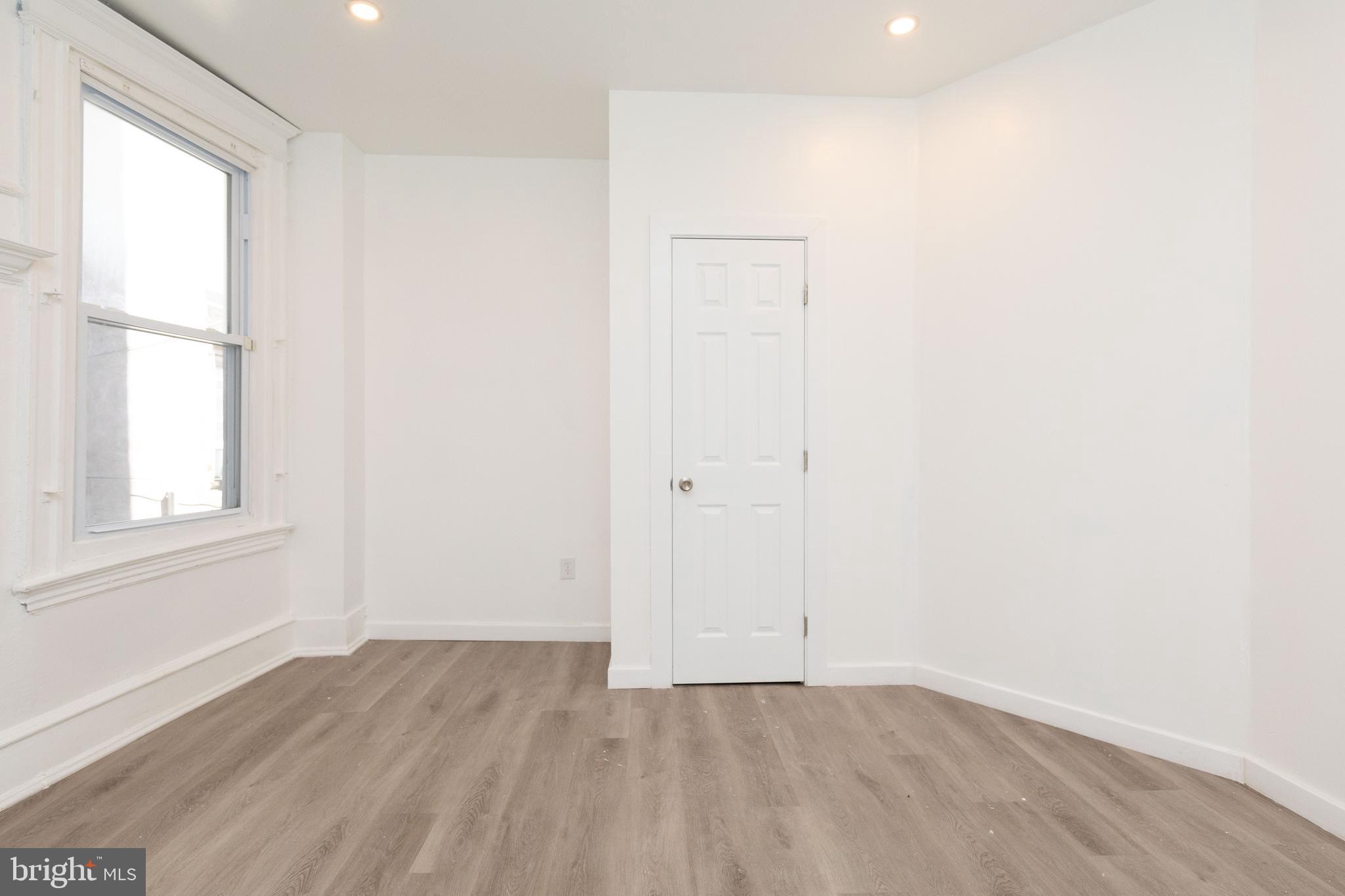 STRAWBERRY MANSION - Residential Income