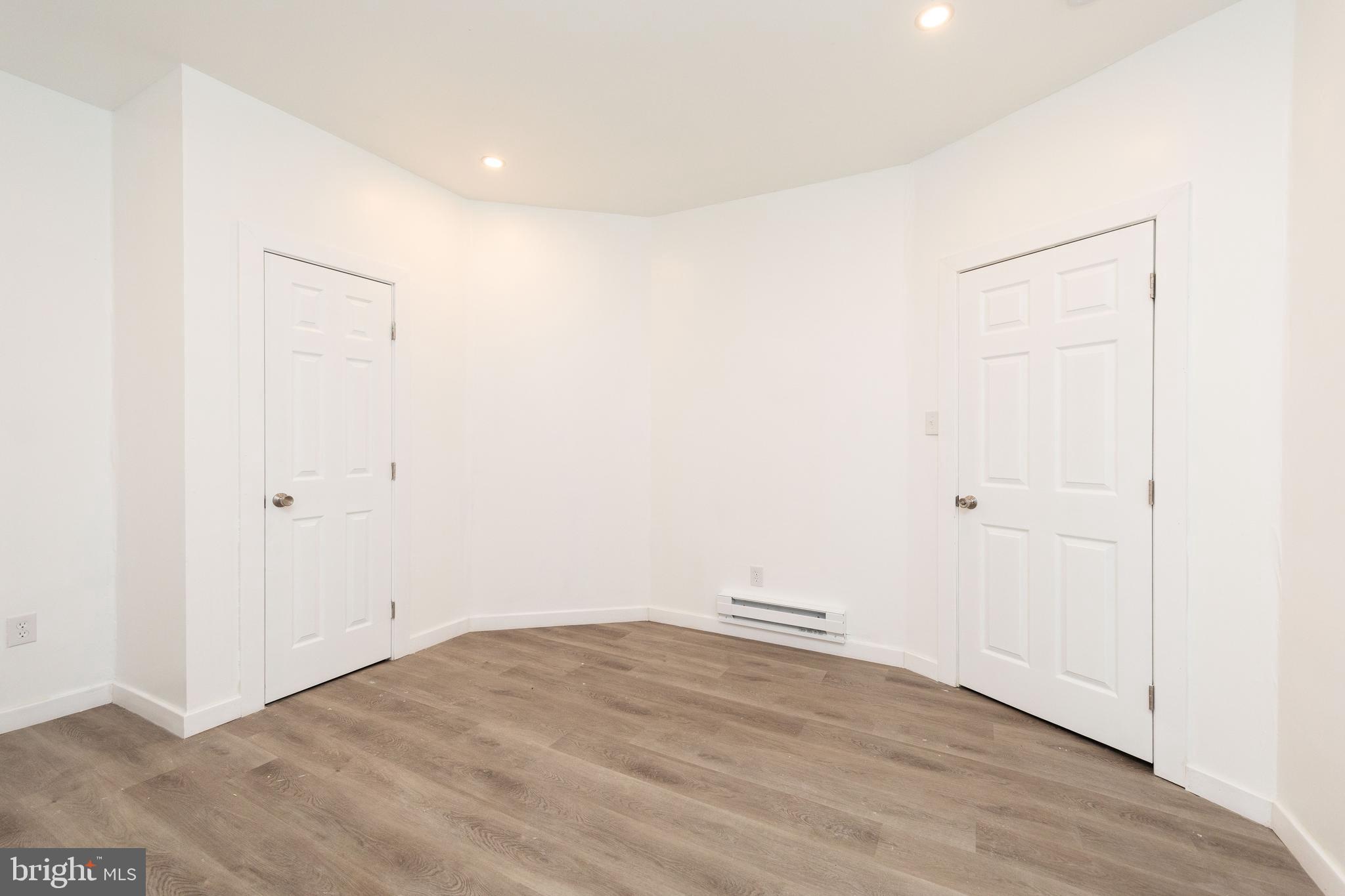 STRAWBERRY MANSION - Residential Income