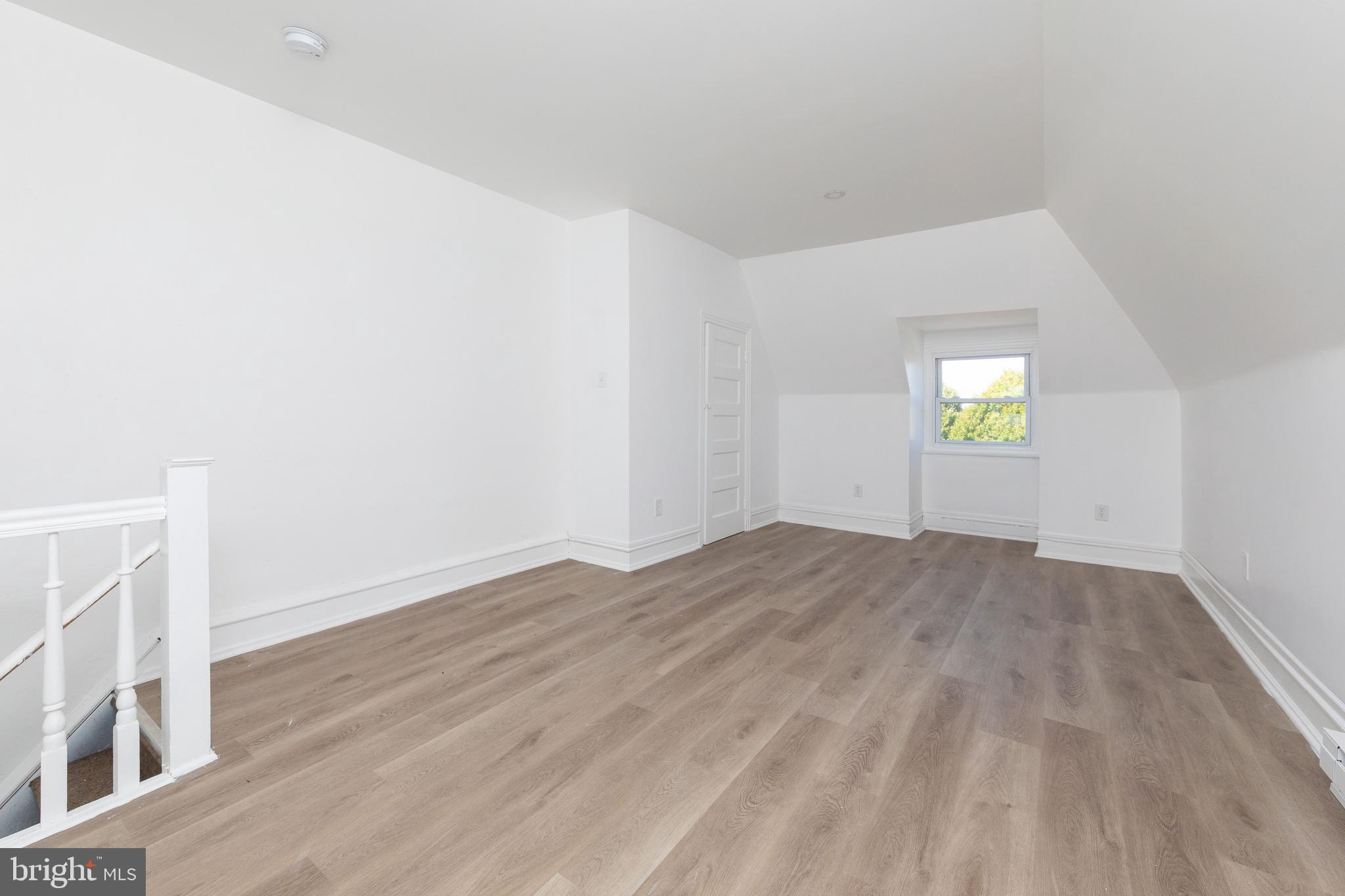 STRAWBERRY MANSION - Residential Income