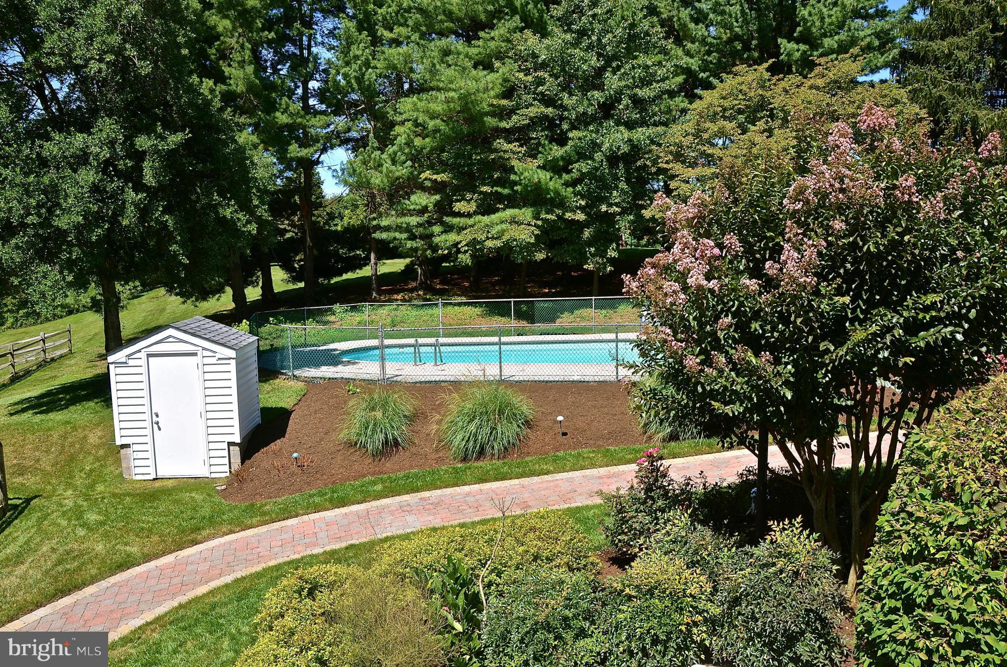 REGULARS - Residential Lease