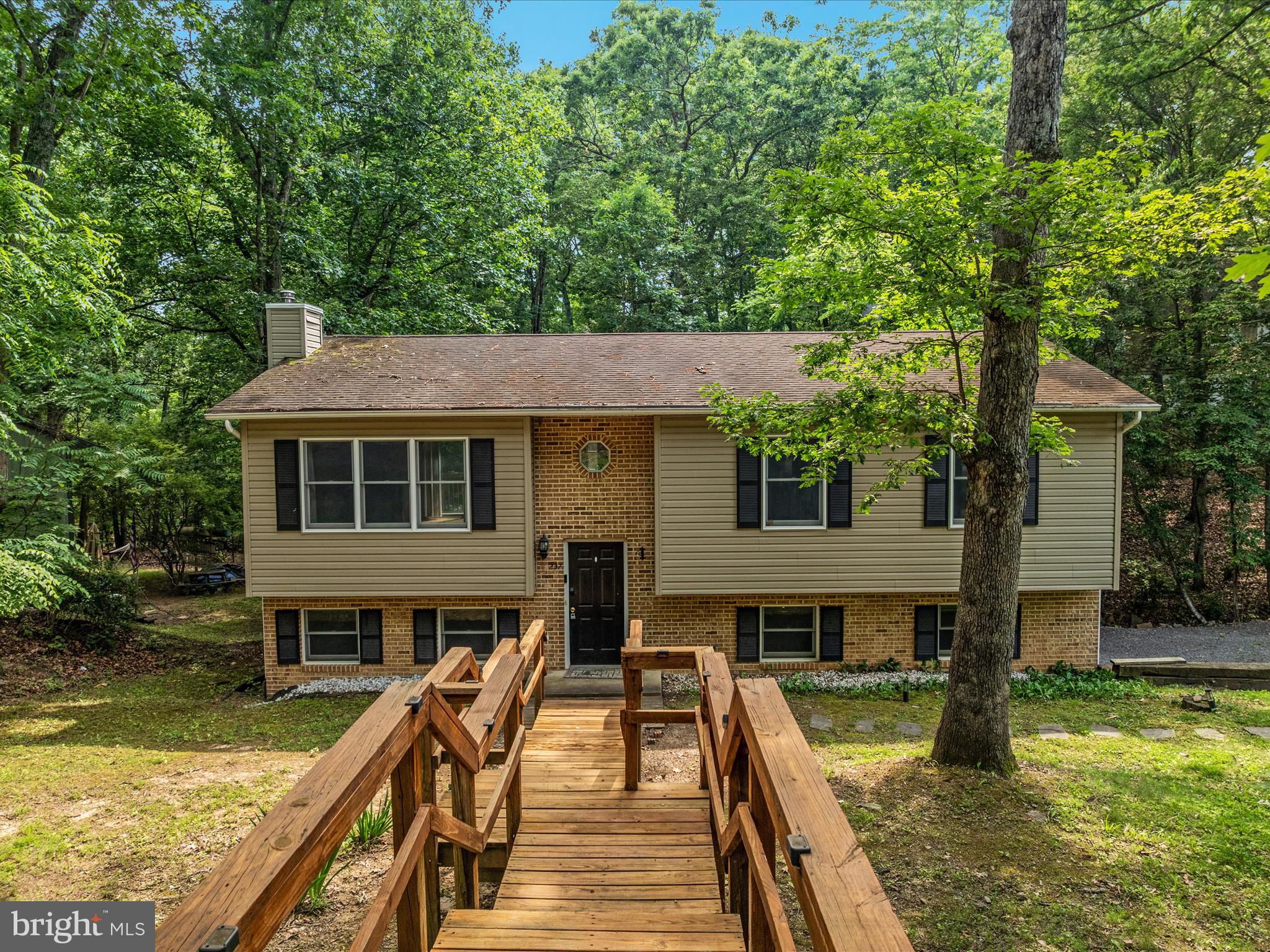 LAKE HOLIDAY ESTATES - Residential