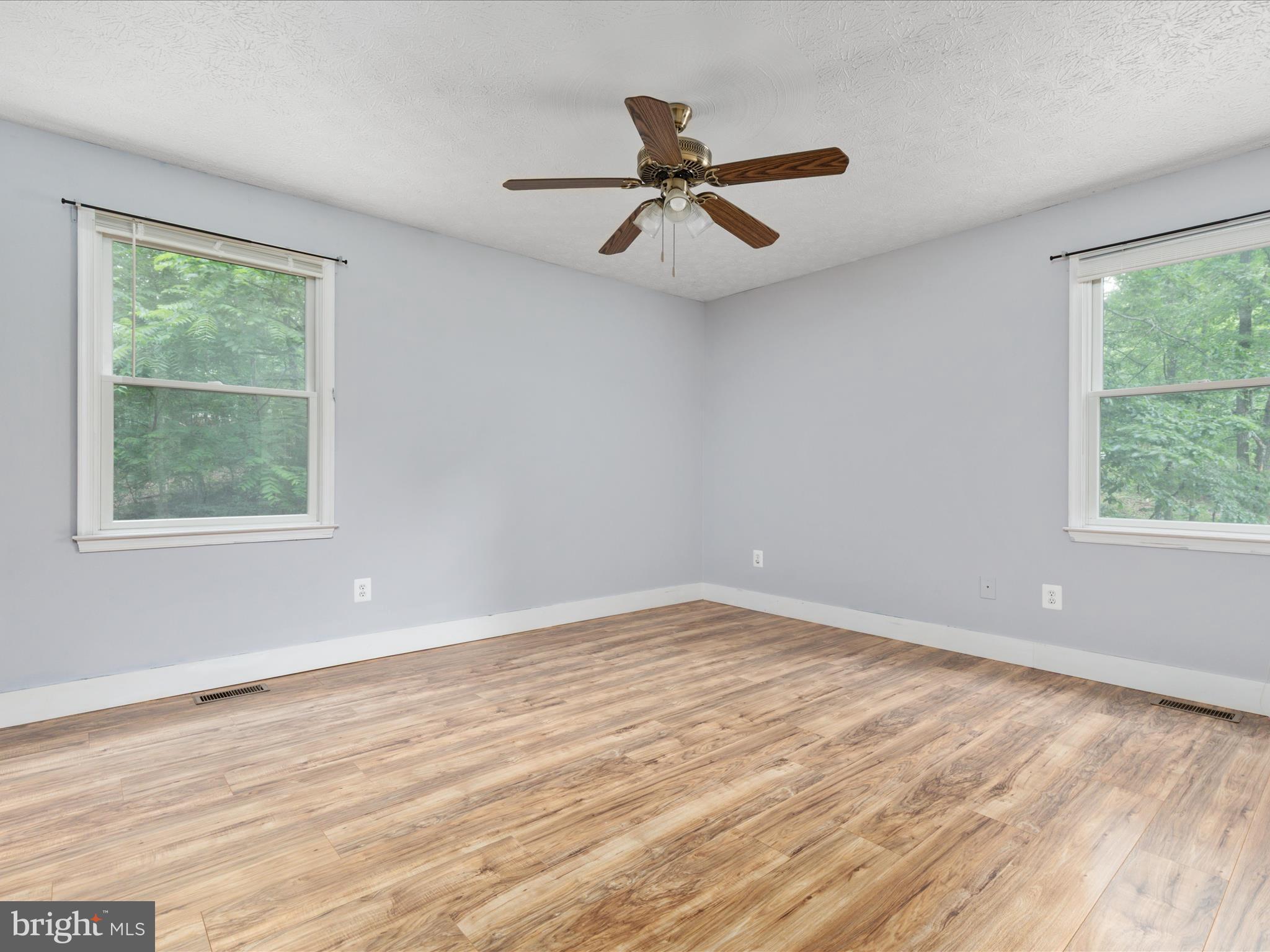 LAKE HOLIDAY ESTATES - Residential