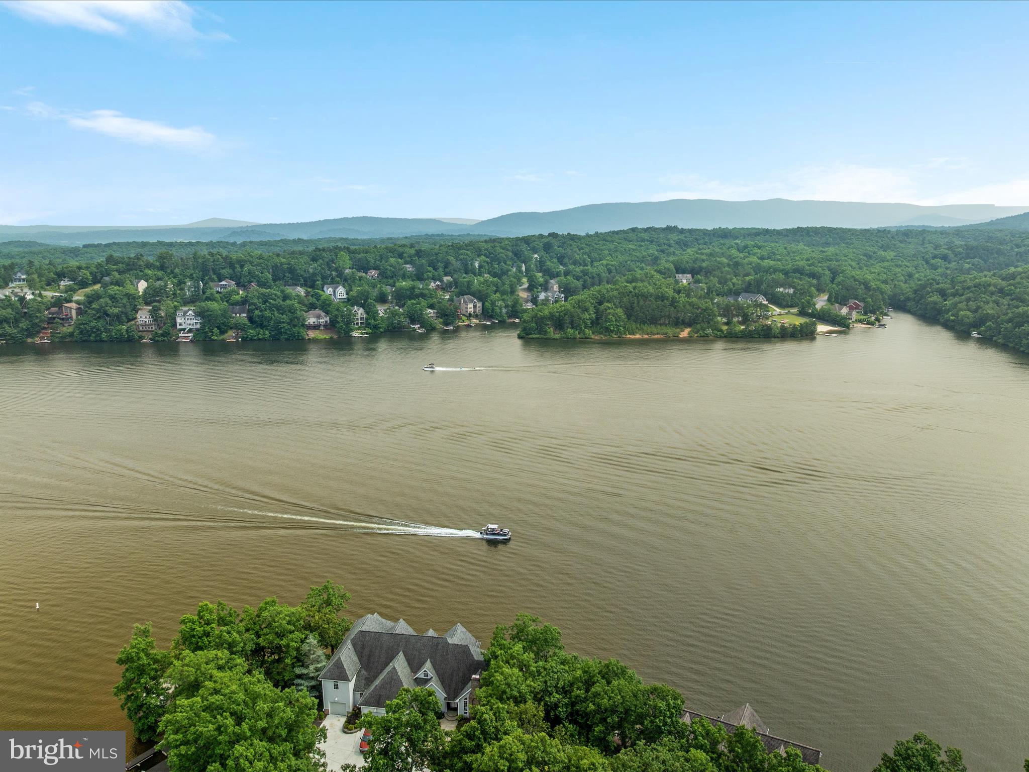 LAKE HOLIDAY ESTATES - Residential