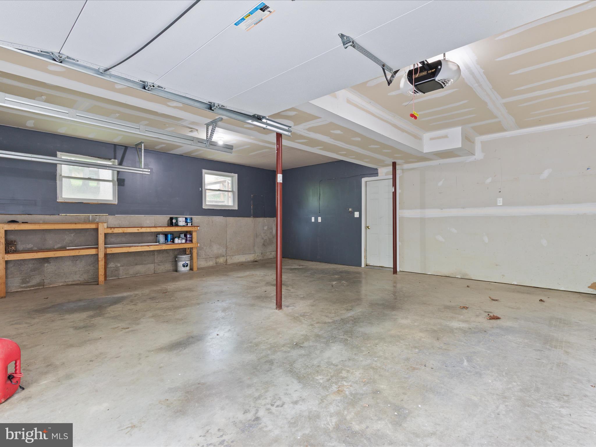 LAKE HOLIDAY ESTATES - Residential