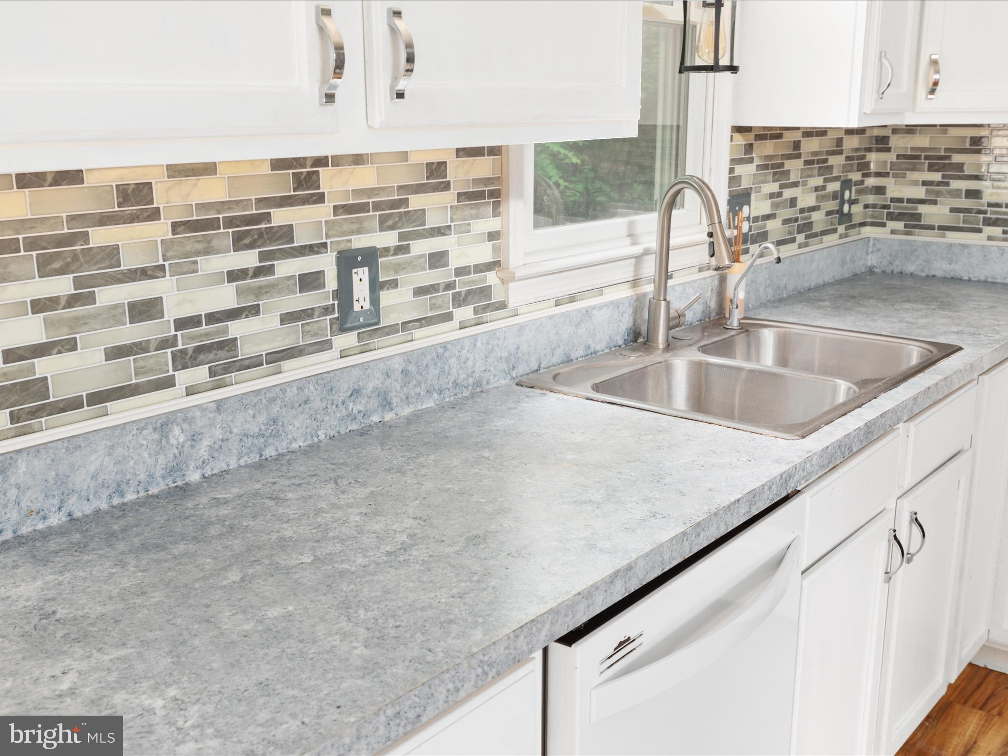 LAKE HOLIDAY ESTATES - Residential