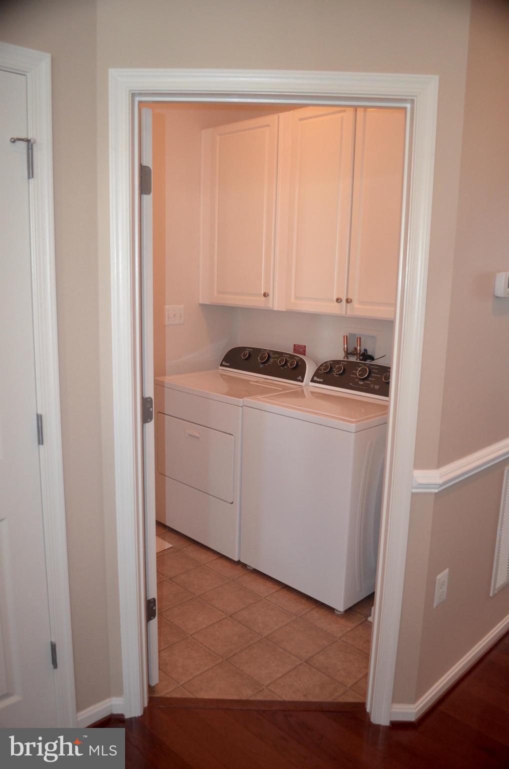 LAKE POINT - Residential