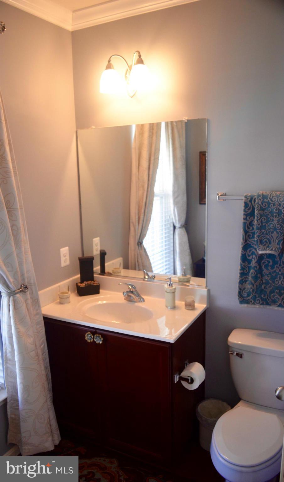 LAKE POINT - Residential