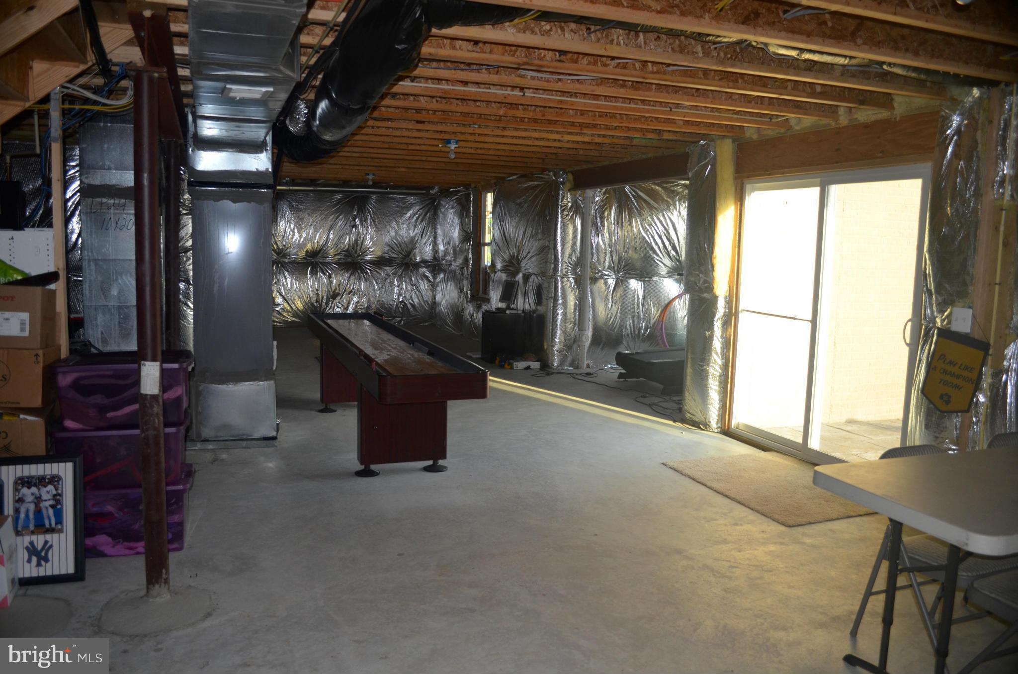 LAKE POINT - Residential