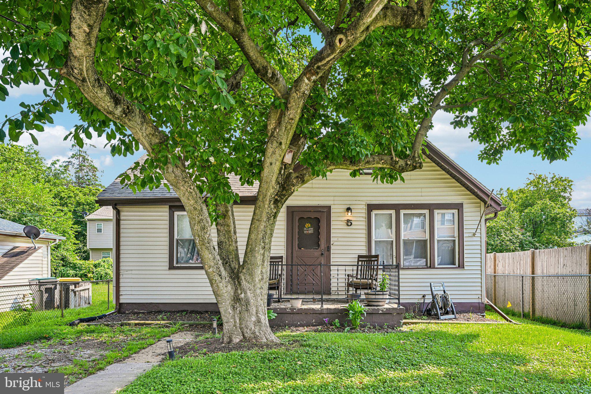 5 FRAZIER AVENUE