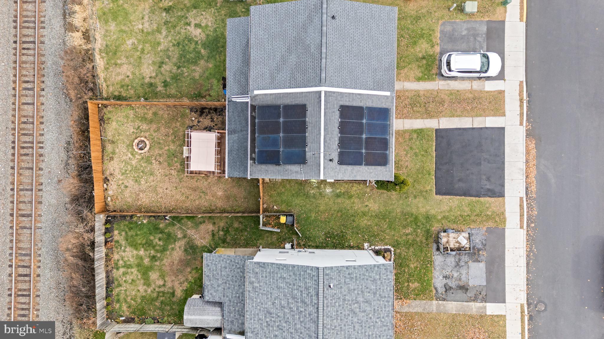 LOCKRIDGE VILLAGE - Residential Lease